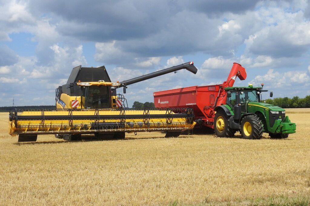 Combine Harvester As A Result of Technology Advancement in Agriculture Sector 